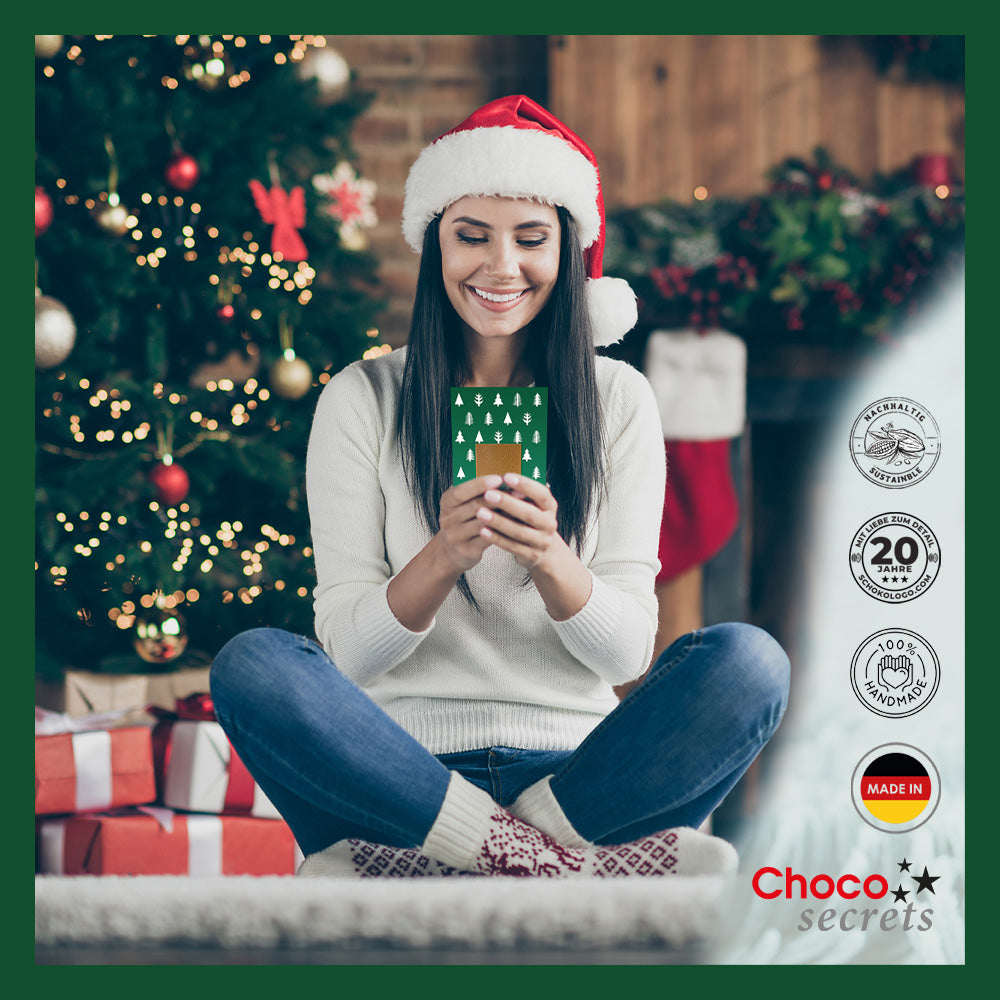 Christmas cards with embossed chocolate in a silver box, set of 5, card design: Christmas trees, embossed chocolate: "Frohe Weihnachten", envelope in silver