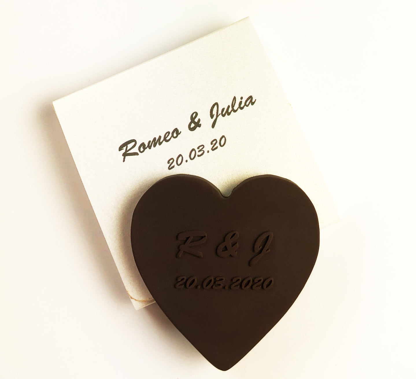 wedding_favors_dark_chocs_heart_plain_box_lightgold